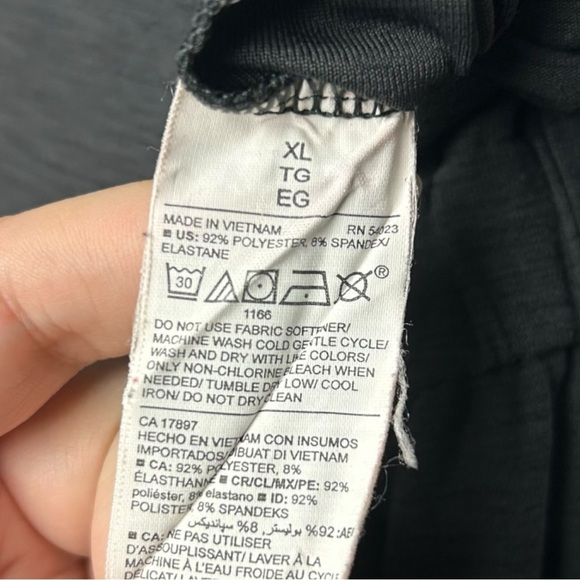 Old Navy Grey V Neck Jumpsuit 2X - Picture 9 of 9